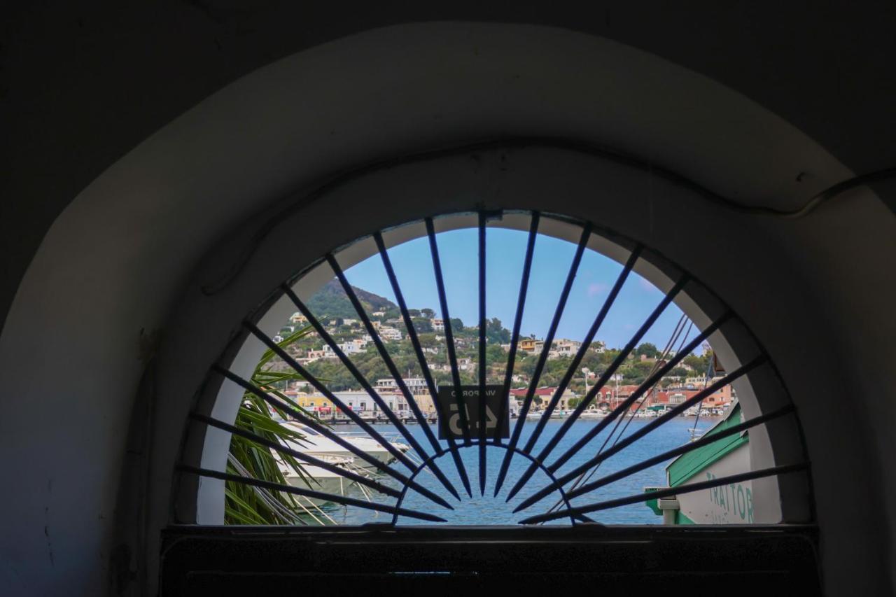 Appartamento Panoramico La Rosa Dei Venti-Libeccio Ischia Exterior photo