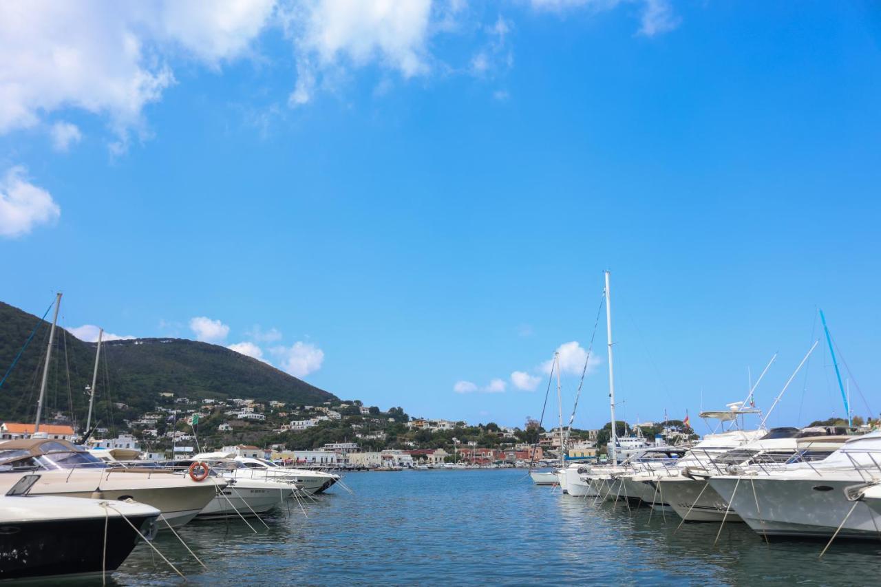 Appartamento Panoramico La Rosa Dei Venti-Libeccio Ischia Exterior photo